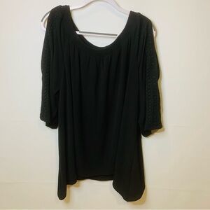 New direction curvy black cold shoulder top size 3X